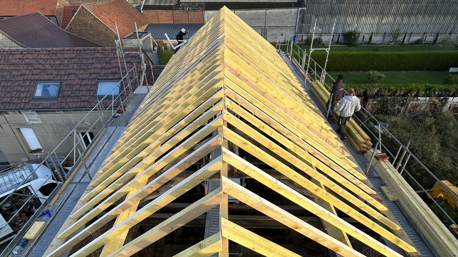 Lottiaux Frères — Charpentier à Bruay-sur-l'Escaut et dans le Valenciennois : structures bois sur-mesure