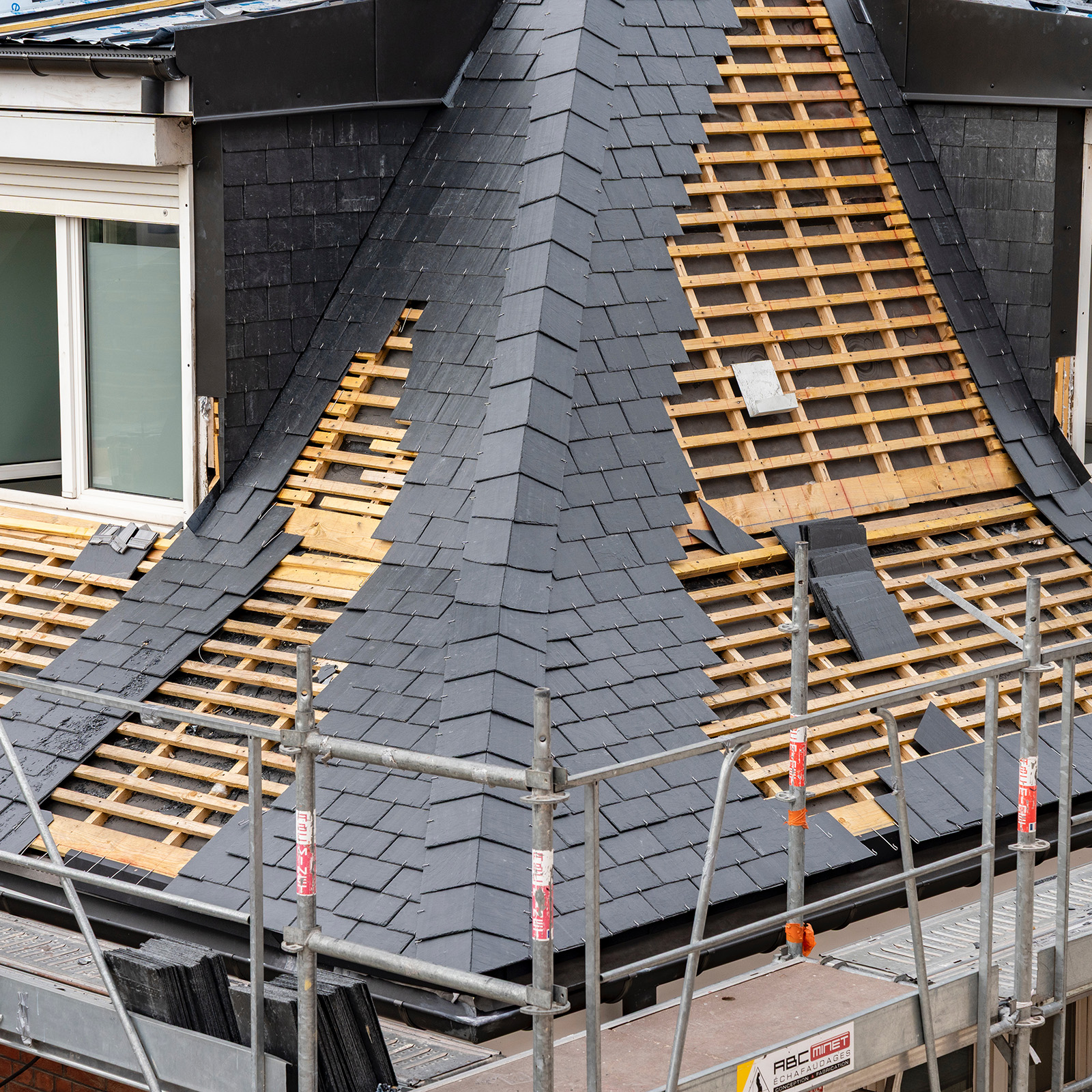 Lottiaux Frères — Rénovation de toiture à Bruay-sur-l'Escaut et dans le Valenciennois : couverture et étanchéité